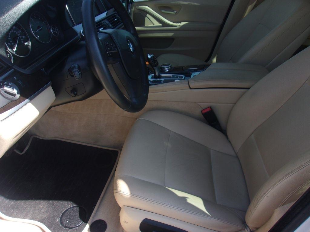 BMW 5-Series 528i 2014