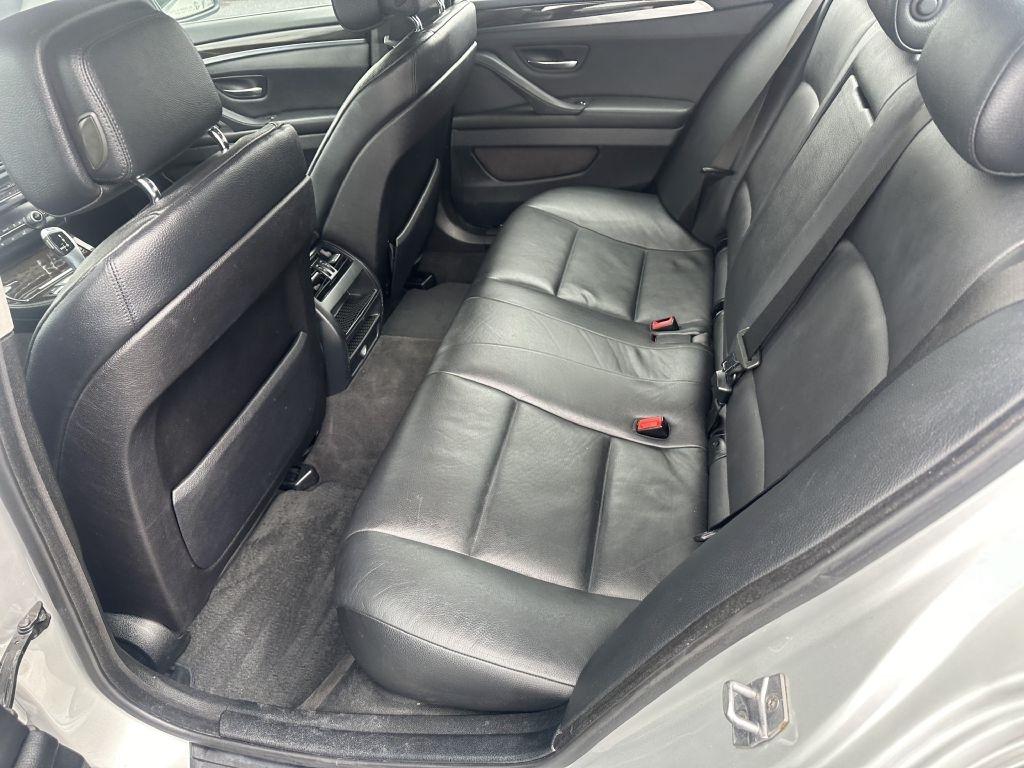 BMW 5-Series 528i 2013