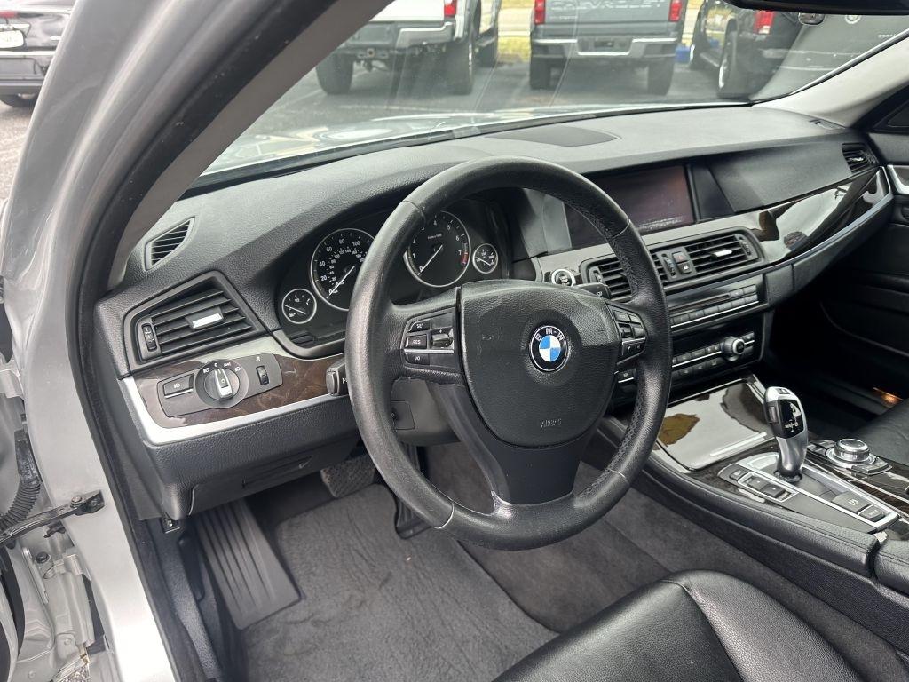BMW 5-Series 528i 2013