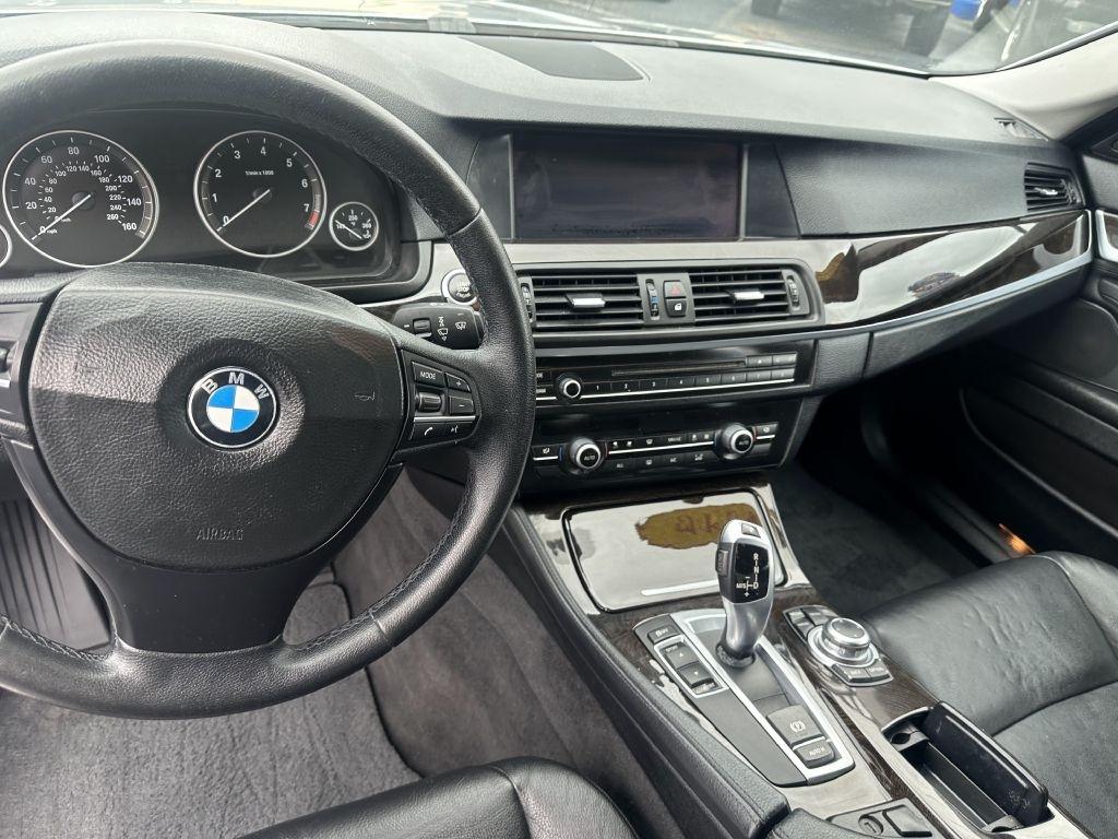 BMW 5-Series 528i 2013