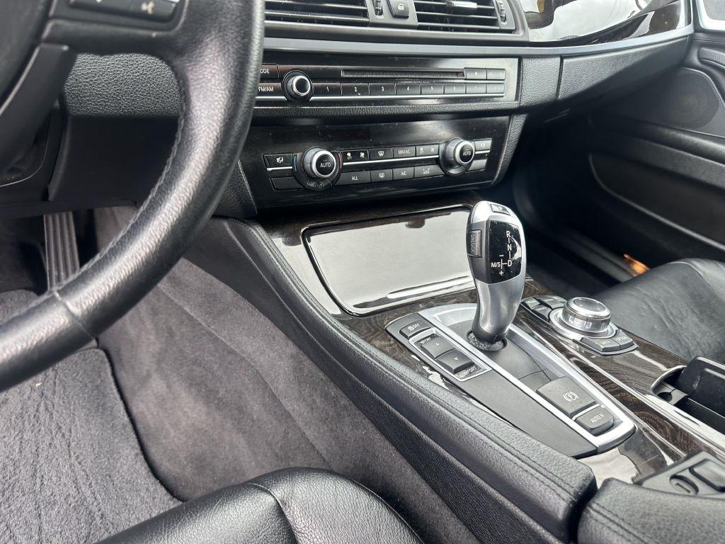BMW 5-Series 528i 2013