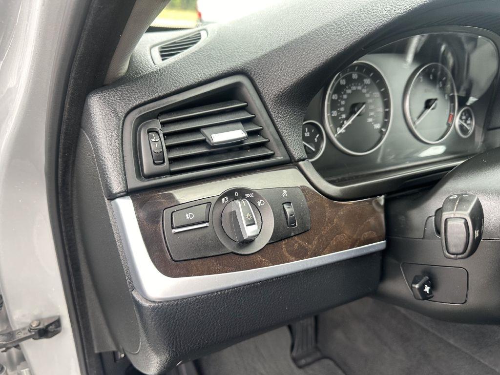 BMW 5-Series 528i 2013