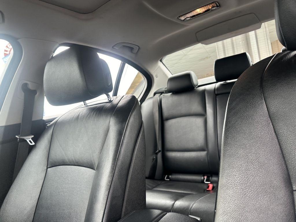 BMW 5-Series 528i 2013