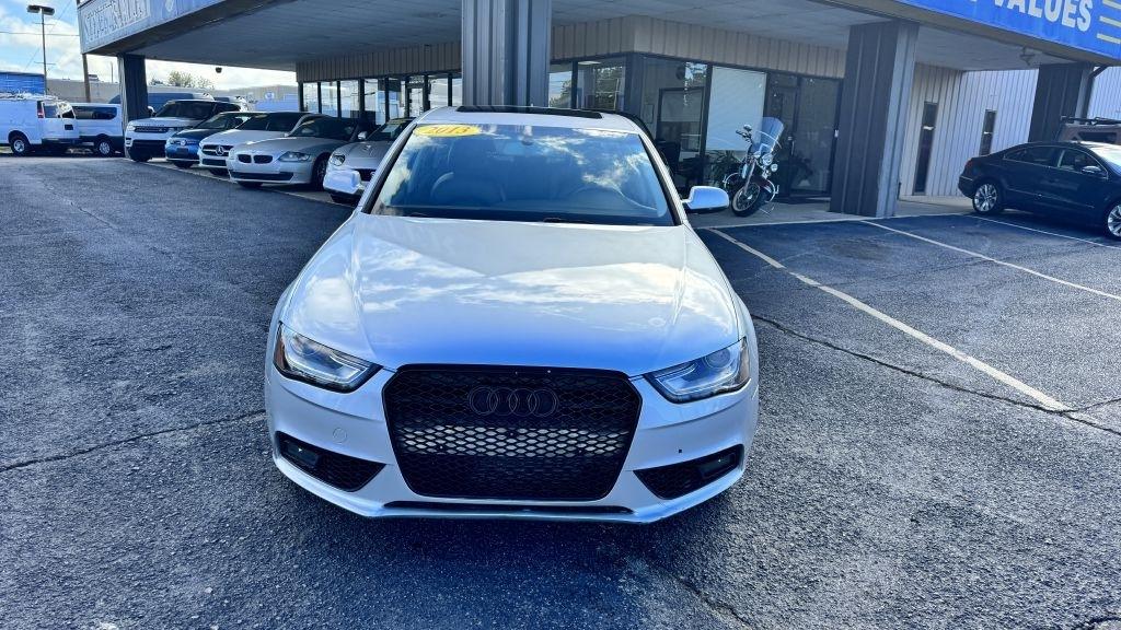 Audi A4 2.0T Sedan quattro Tiptronic 2013