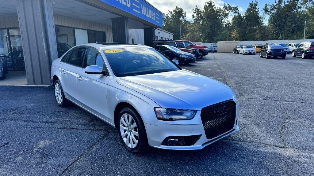 Audi A4 2.0T Sedan quattro Tiptronic 2013