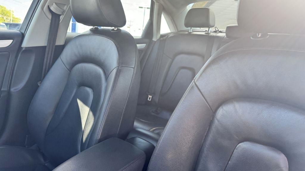 Audi A4 2.0T Sedan quattro Tiptronic 2013