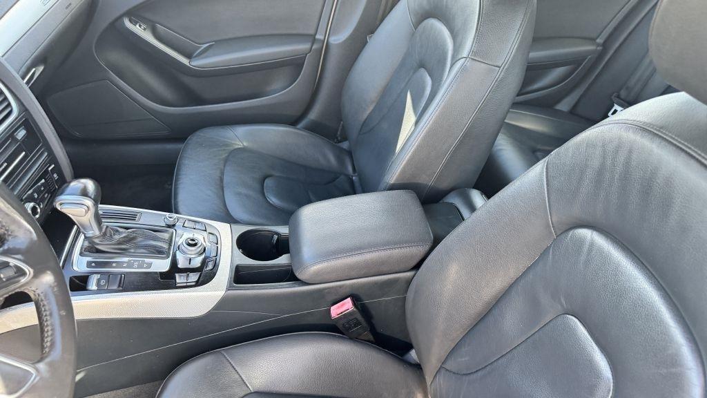 Audi A4 2.0T Sedan quattro Tiptronic 2013