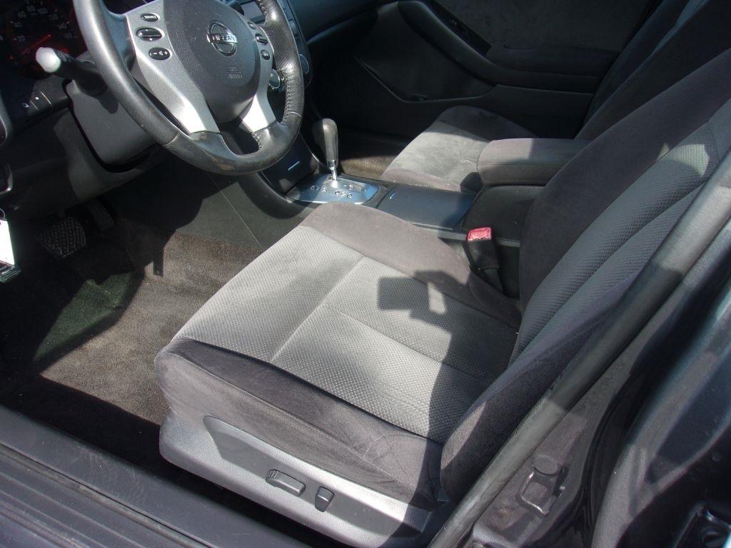 Nissan Altima 2.5 2008