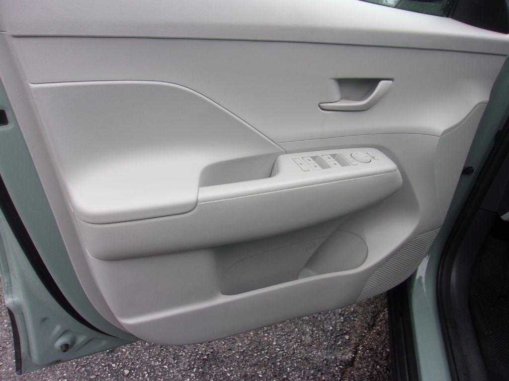 Hyundai Kona SEL 2025