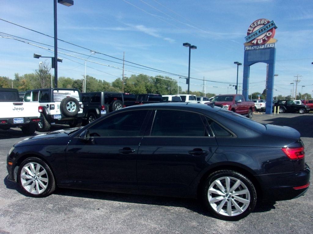 Audi A4 2.0T Premium Sedan 2017
