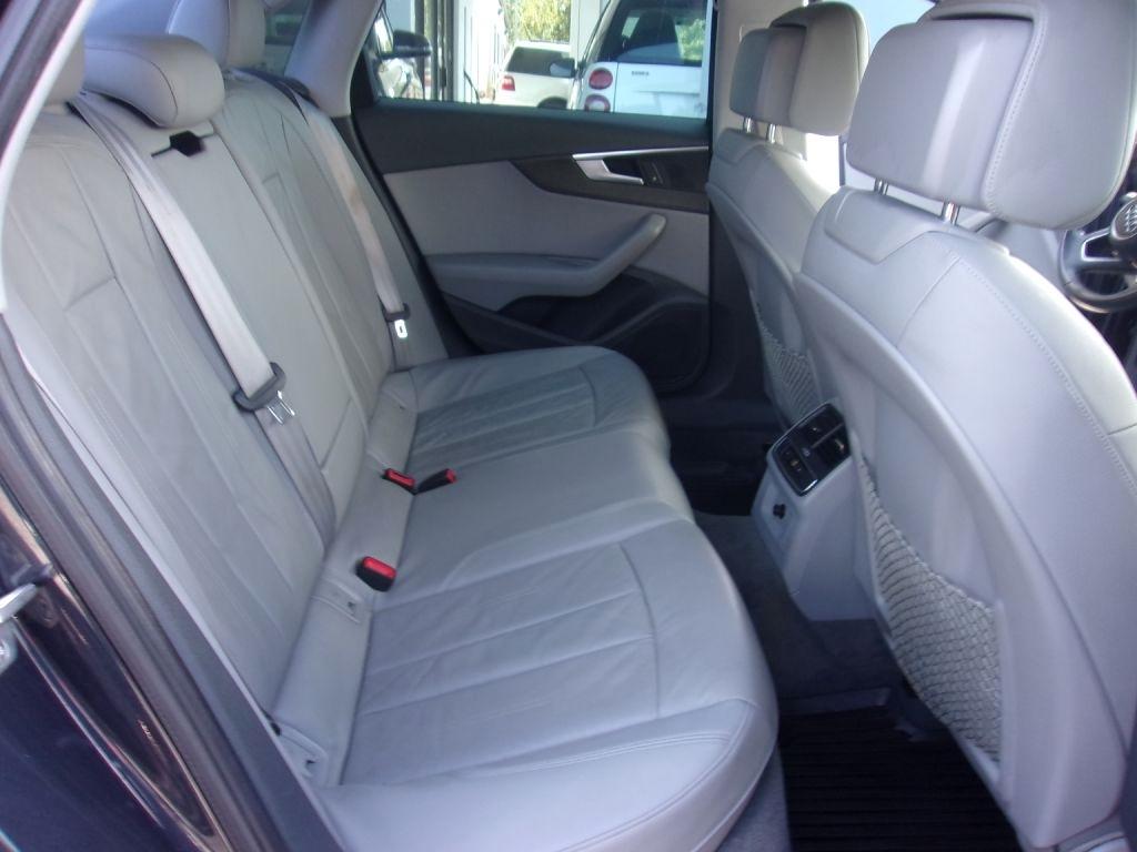 Audi A4 2.0T Premium Sedan 2017