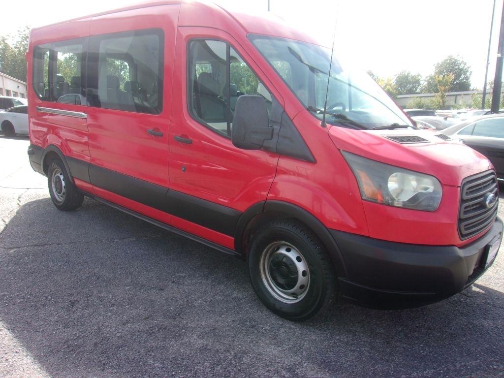 Ford Transit 350 Wagon Med. Roof XL w/Sliding Pass. 148-in. WB 2016