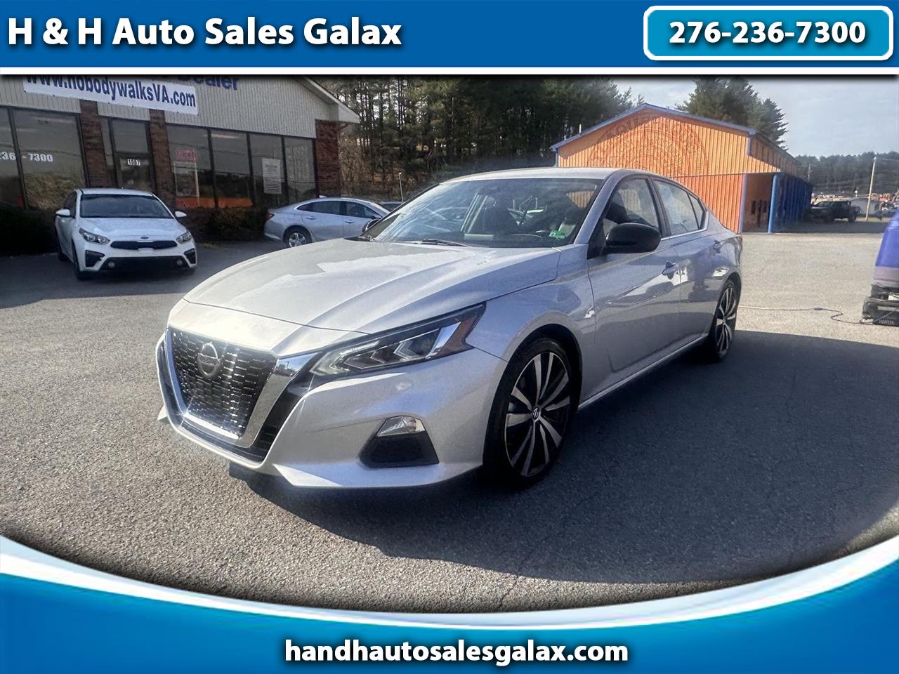 2021 Nissan Altima SR's photo