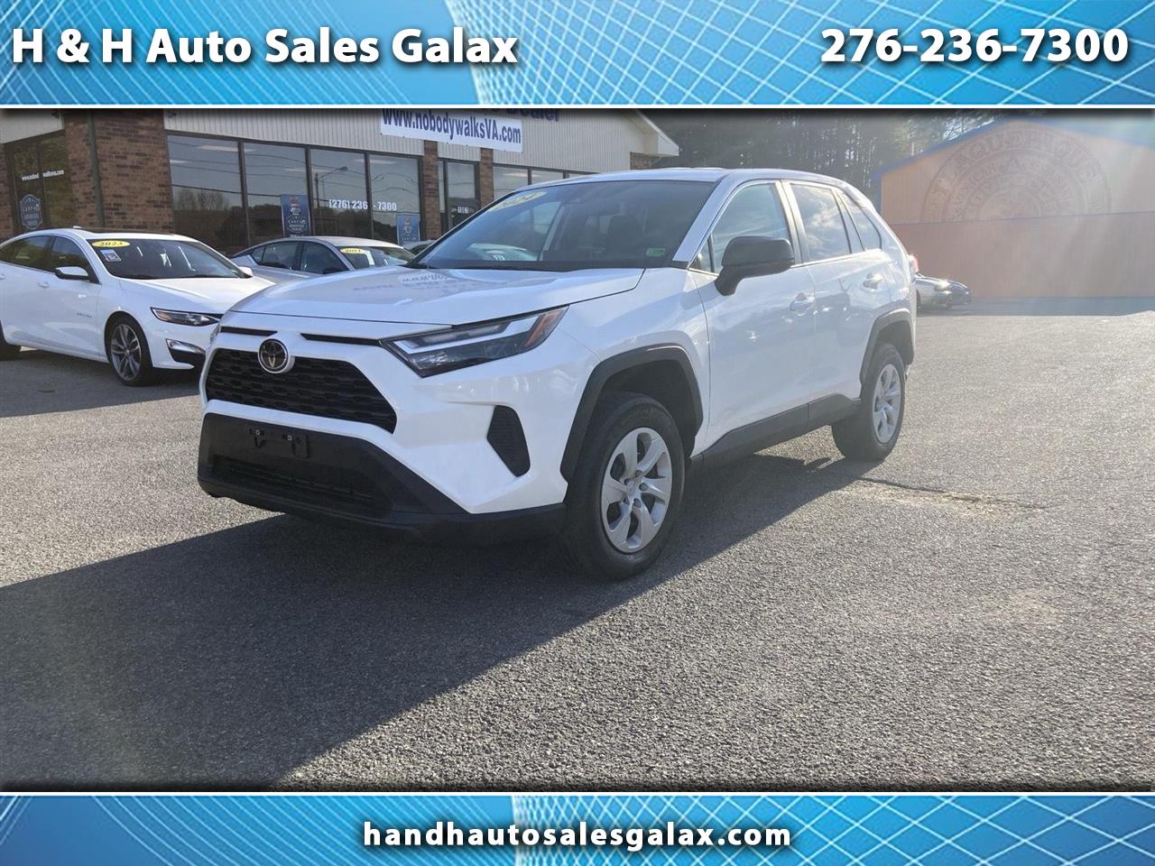 Toyota RAV4 LE AWD (Natl) 2024