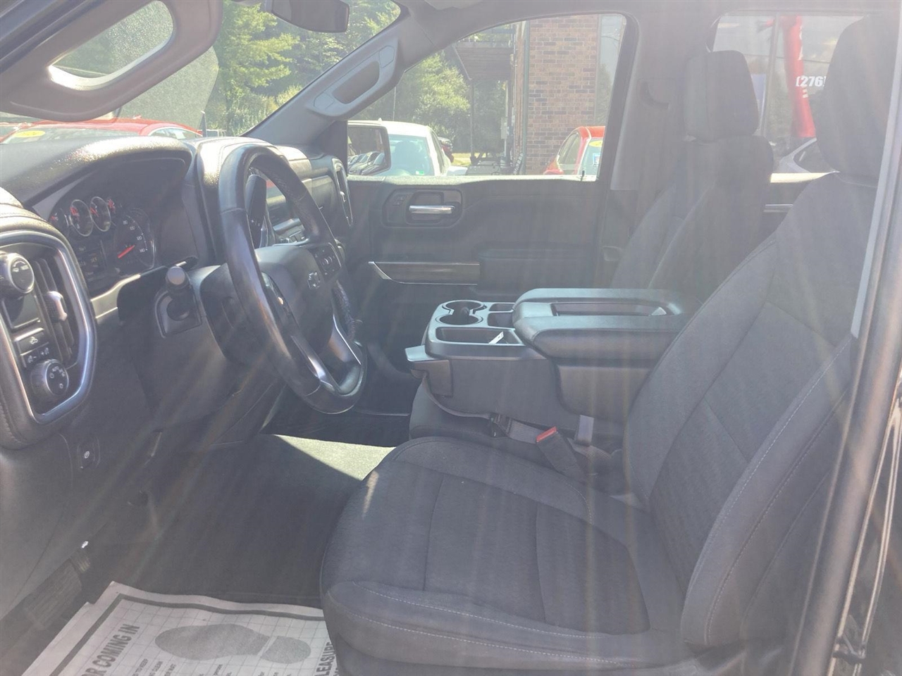 Chevrolet Silverado 1500 2WD Crew Cab 147" LT 2021 Chevrolet Silverado 1500 2WD Crew Cab 147" LT 2021