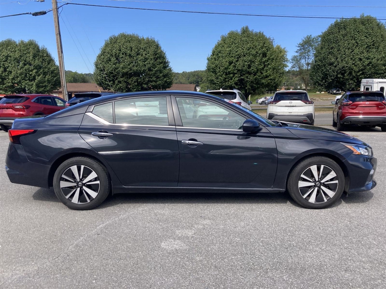 2021 Nissan Altima 2.5 SV photo 4