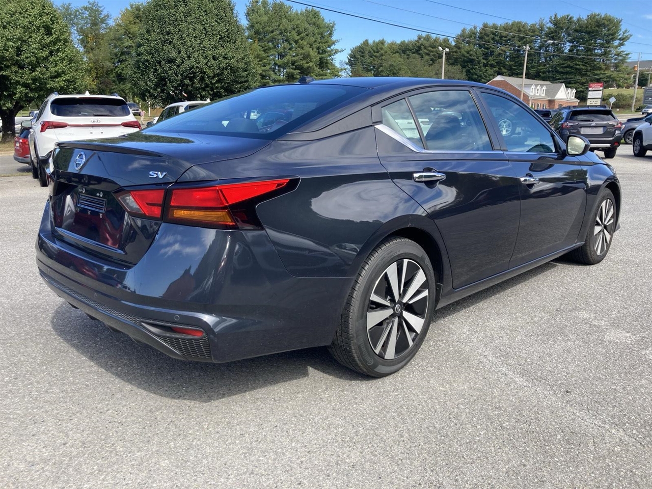 2021 Nissan Altima 2.5 SV photo 5