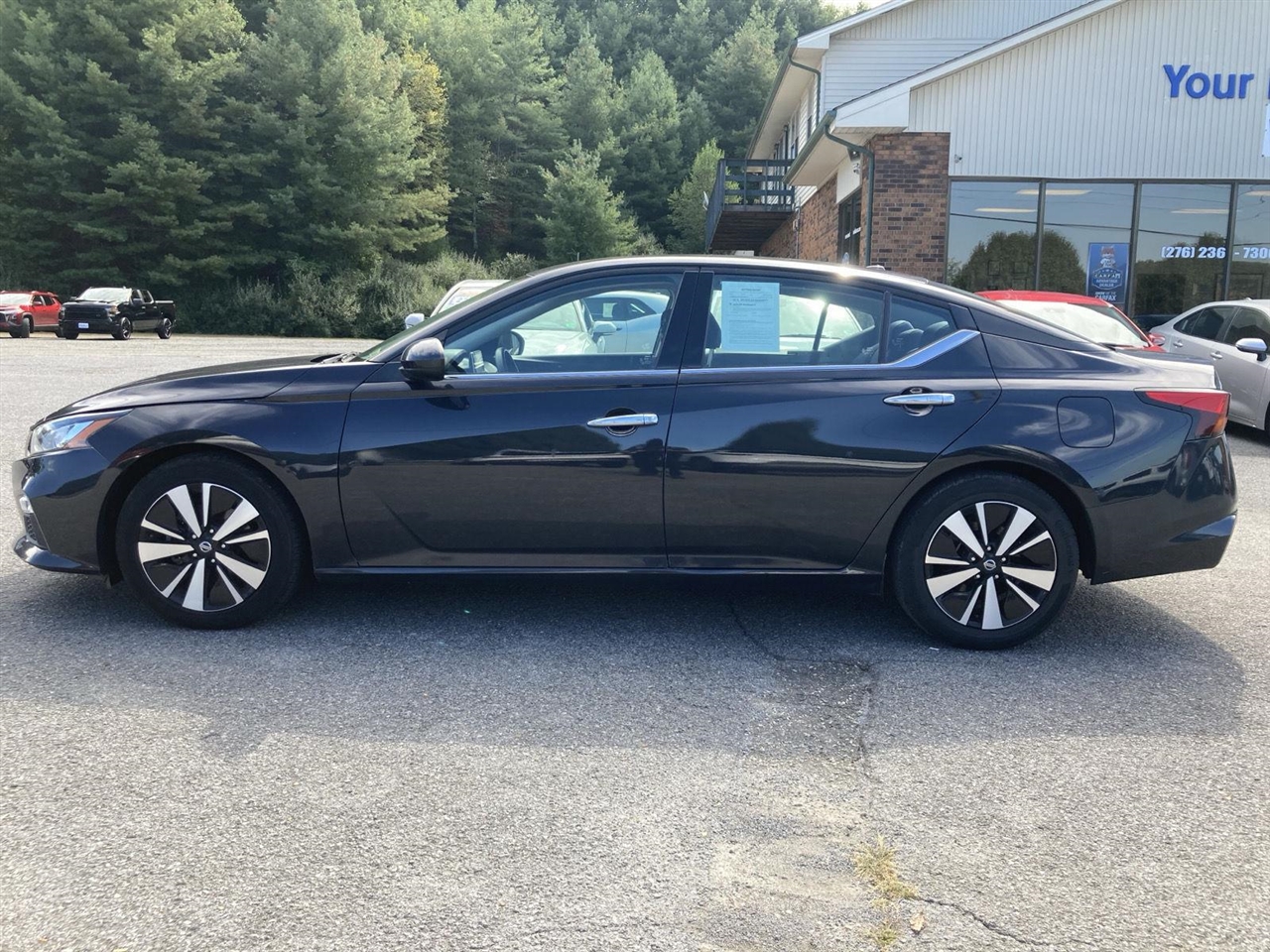 2021 Nissan Altima 2.5 SV photo 8