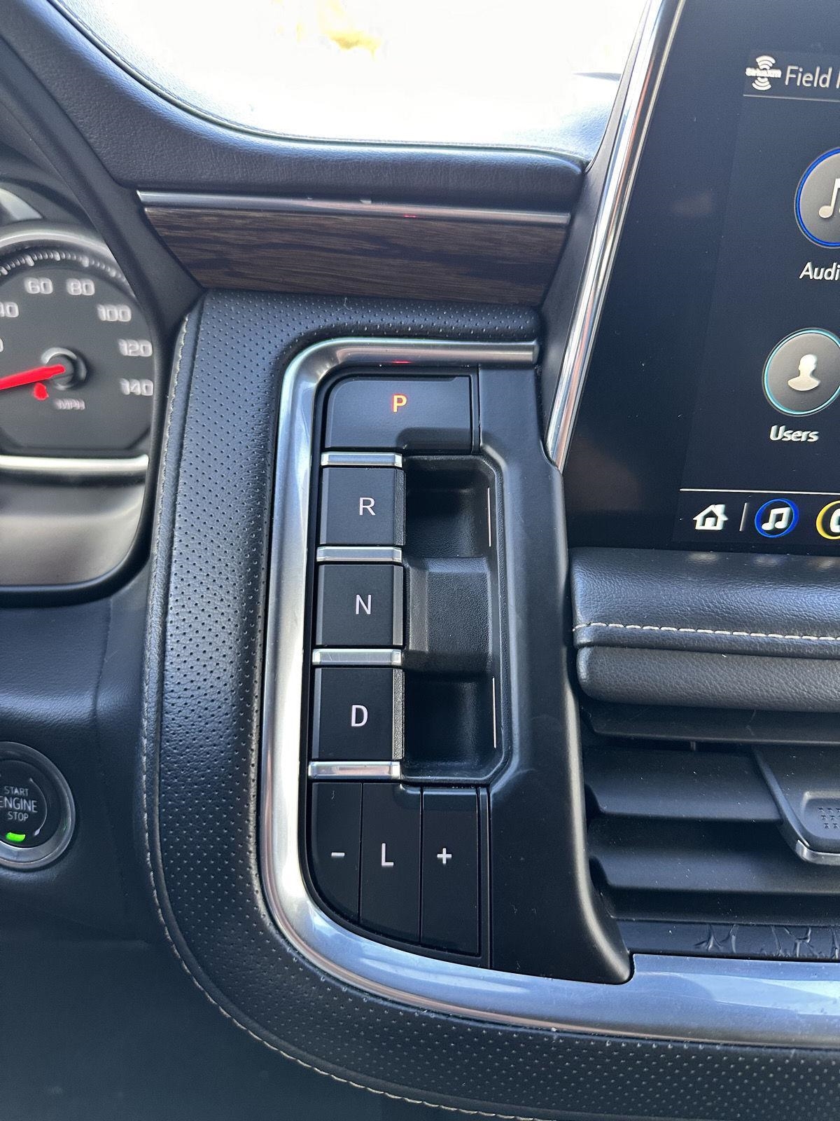 Chevrolet Suburban 2WD 4dr Premier 2021