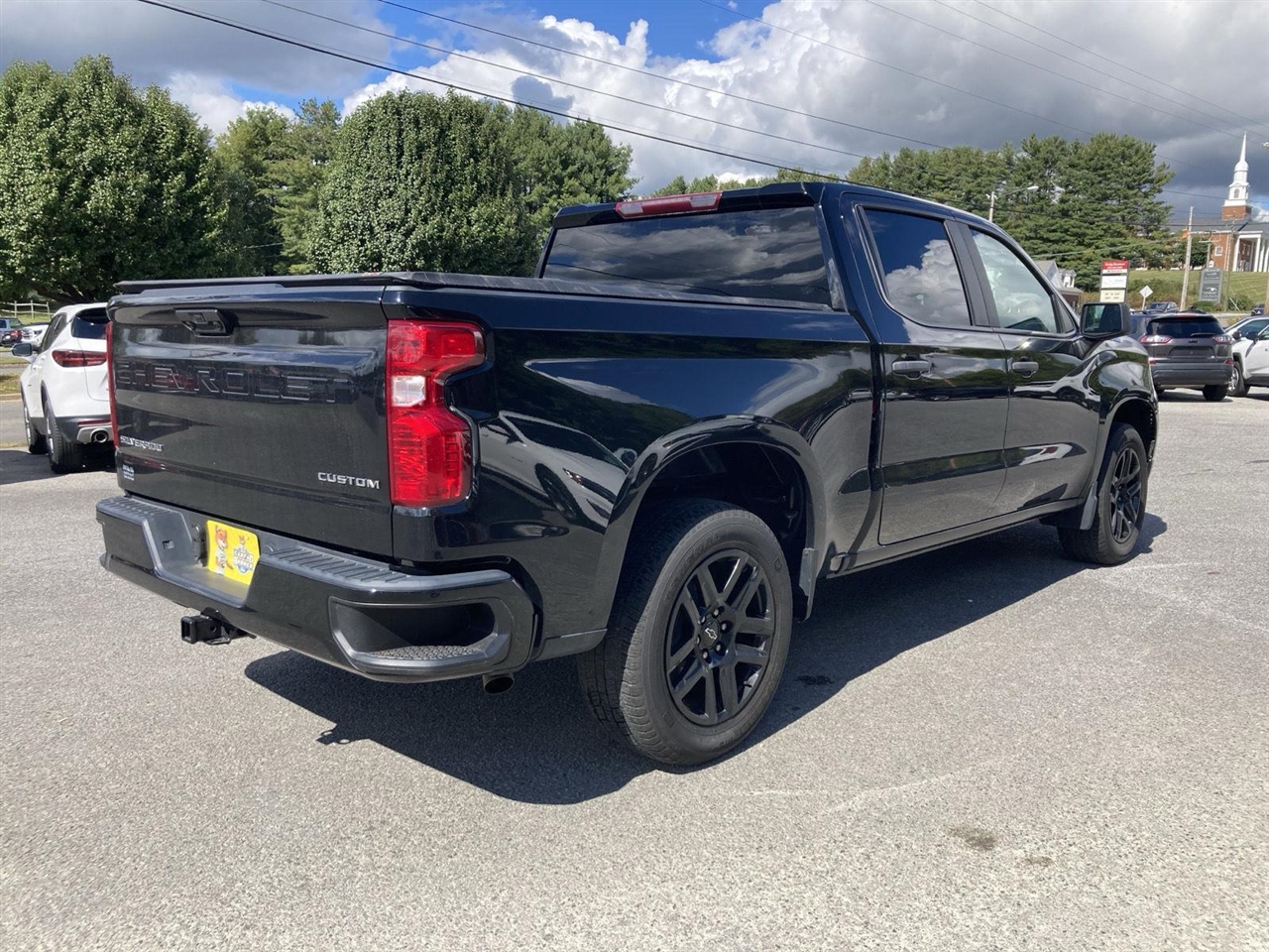 2022 Chevrolet Silverado 1500 Custom photo 3