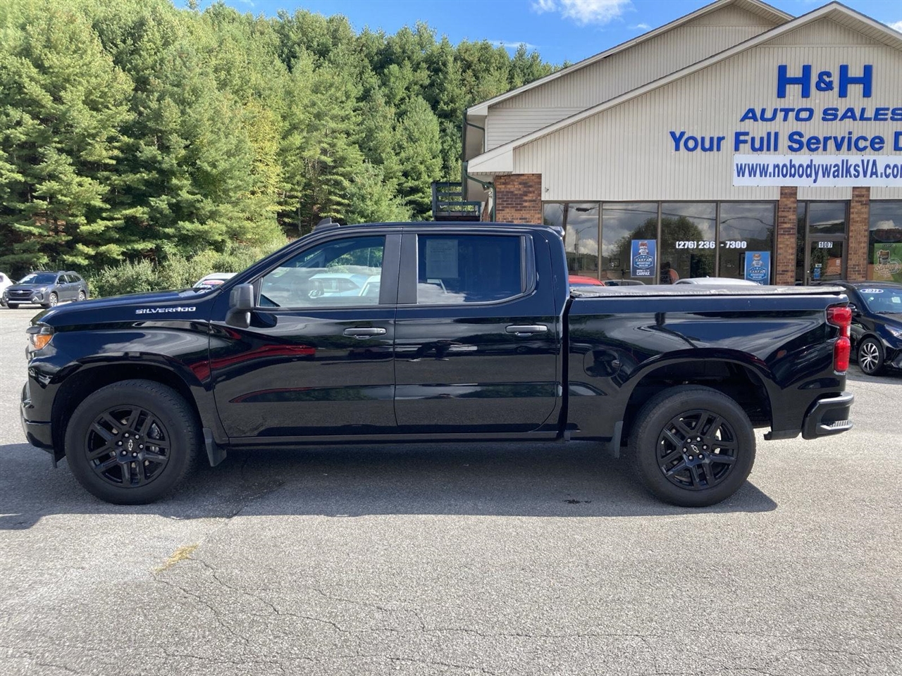 2022 Chevrolet Silverado 1500 Custom photo 6