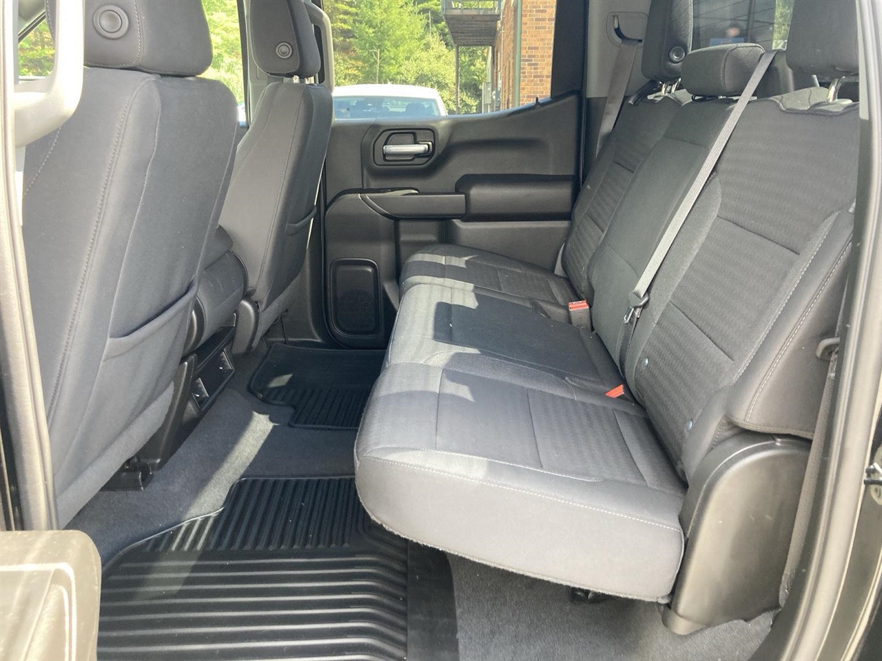 2022 Chevrolet Silverado 1500 Custom photo 9