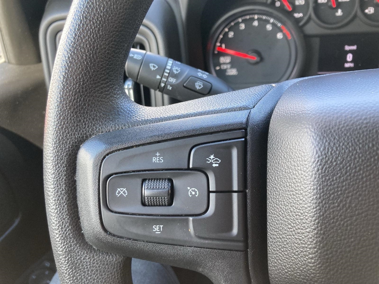 2022 Chevrolet Silverado 1500 Custom photo 14