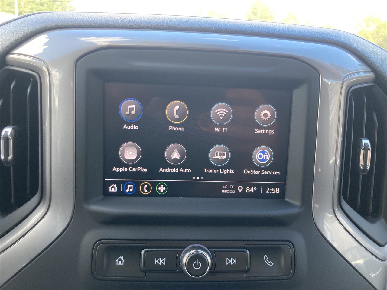 2022 Chevrolet Silverado 1500 Custom photo 16