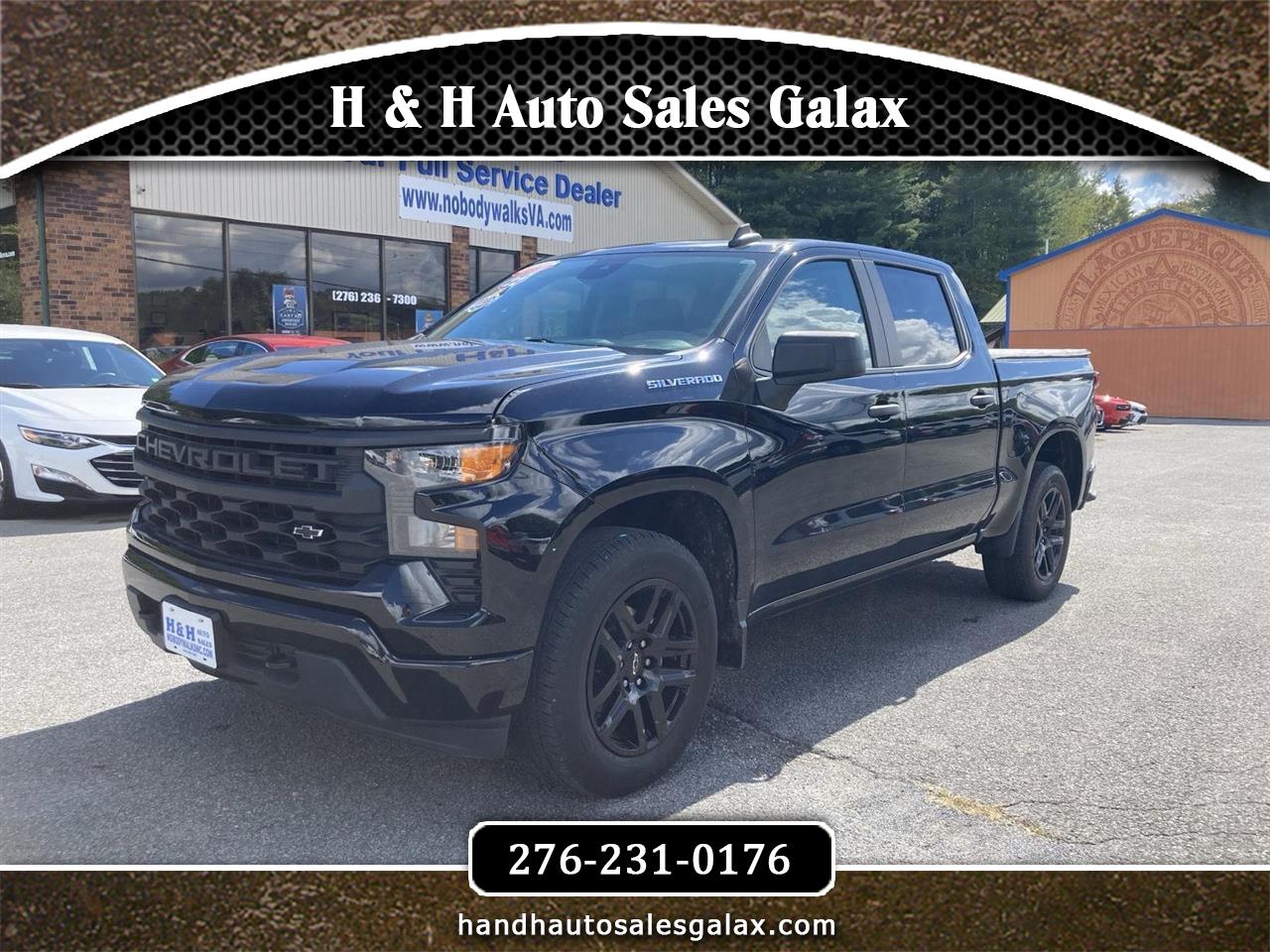 2022 Chevrolet Silverado 1500 2WD Crew Cab 147" Custom