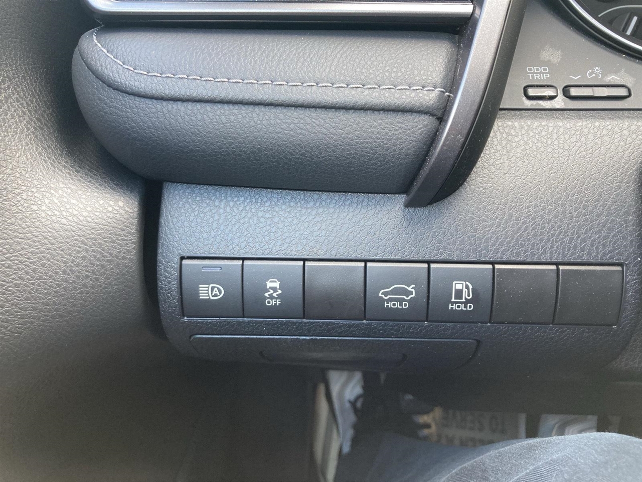 2023 Toyota Camry SE photo 14