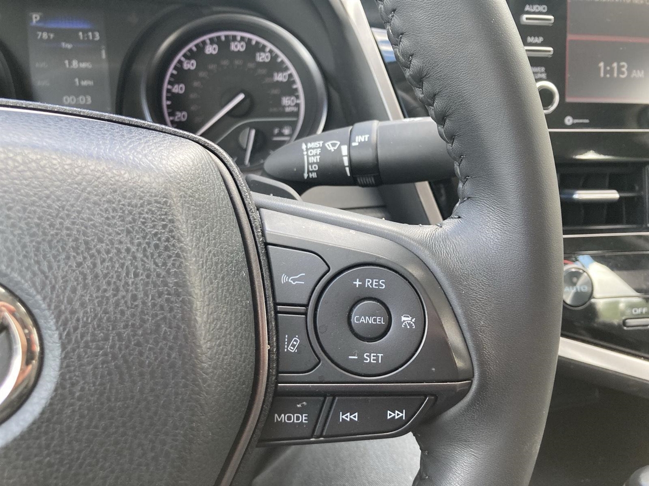 2023 Toyota Camry SE photo 17