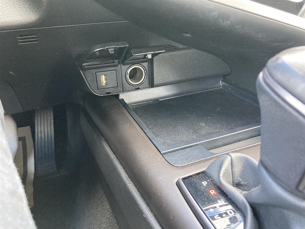 2023 Toyota Camry SE photo 22