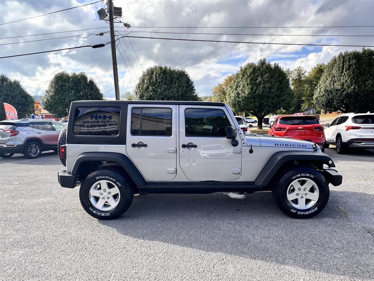 2015 Jeep Wrangler Unlimited Rubicon photo 3
