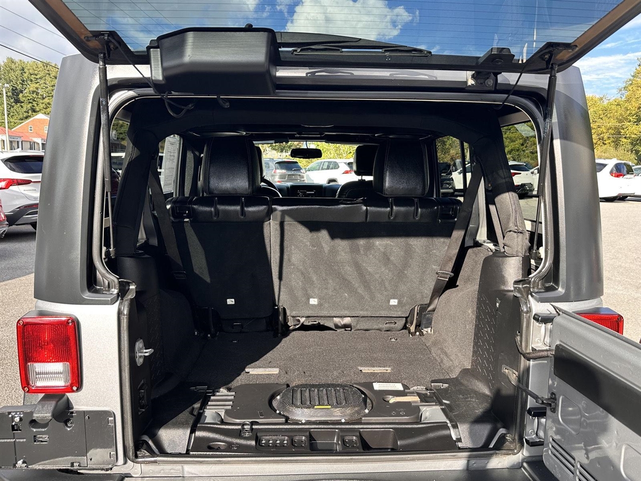 2015 Jeep Wrangler Unlimited Rubicon photo 14