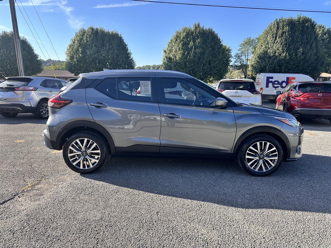 2024 Nissan Kicks SV photo 4