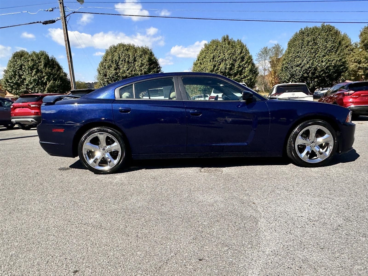 Dodge Charger 4dr Sdn SXT RWD 2013