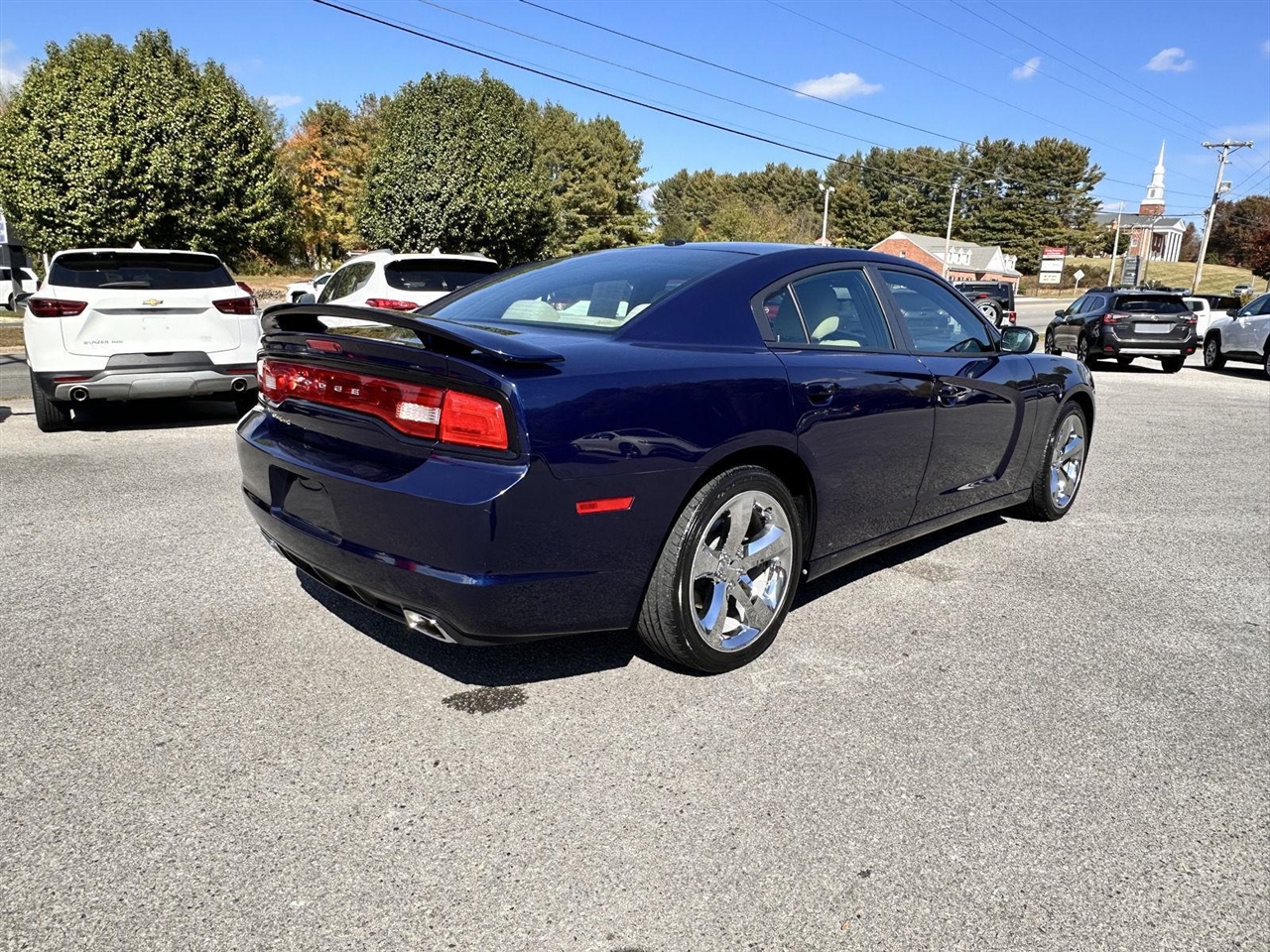 Dodge Charger 4dr Sdn SXT RWD 2013