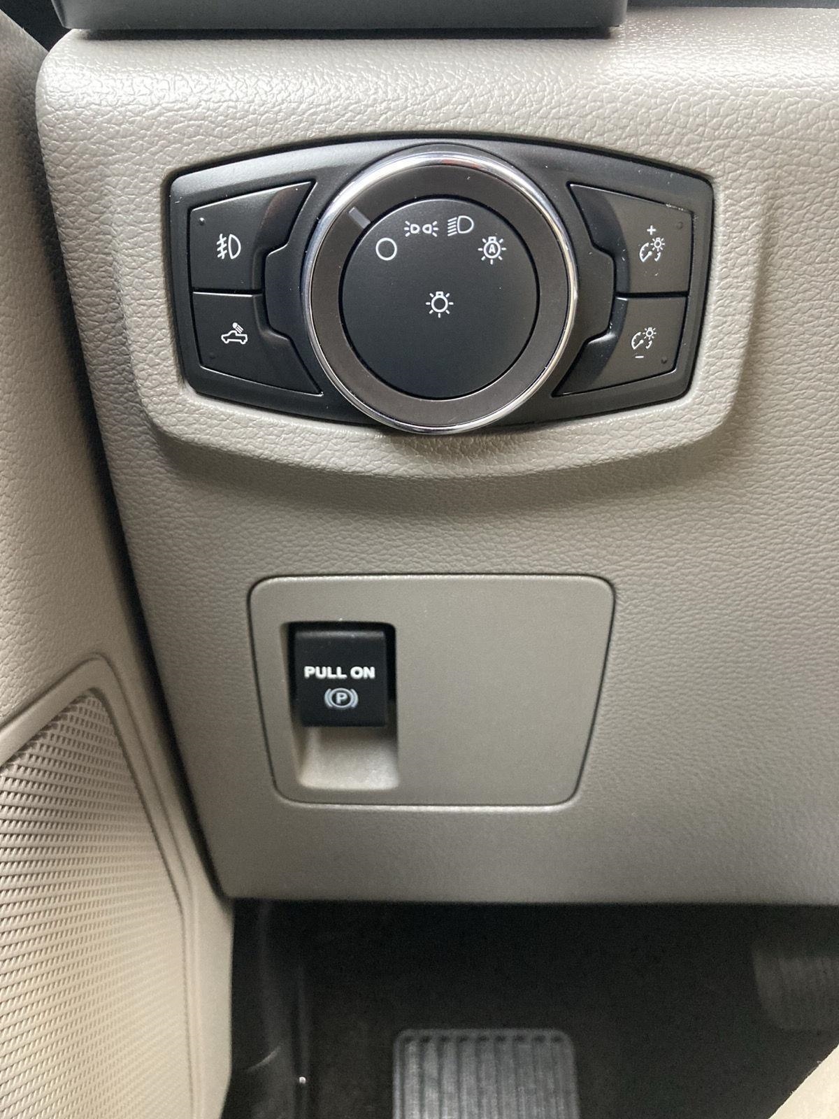 Ford F-150 Lariat 4WD SuperCrew 5.5' Box 2020