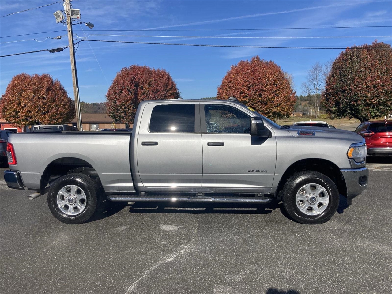 RAM 2500 Big Horn 4x4 Crew Cab 6'4" Box 2024