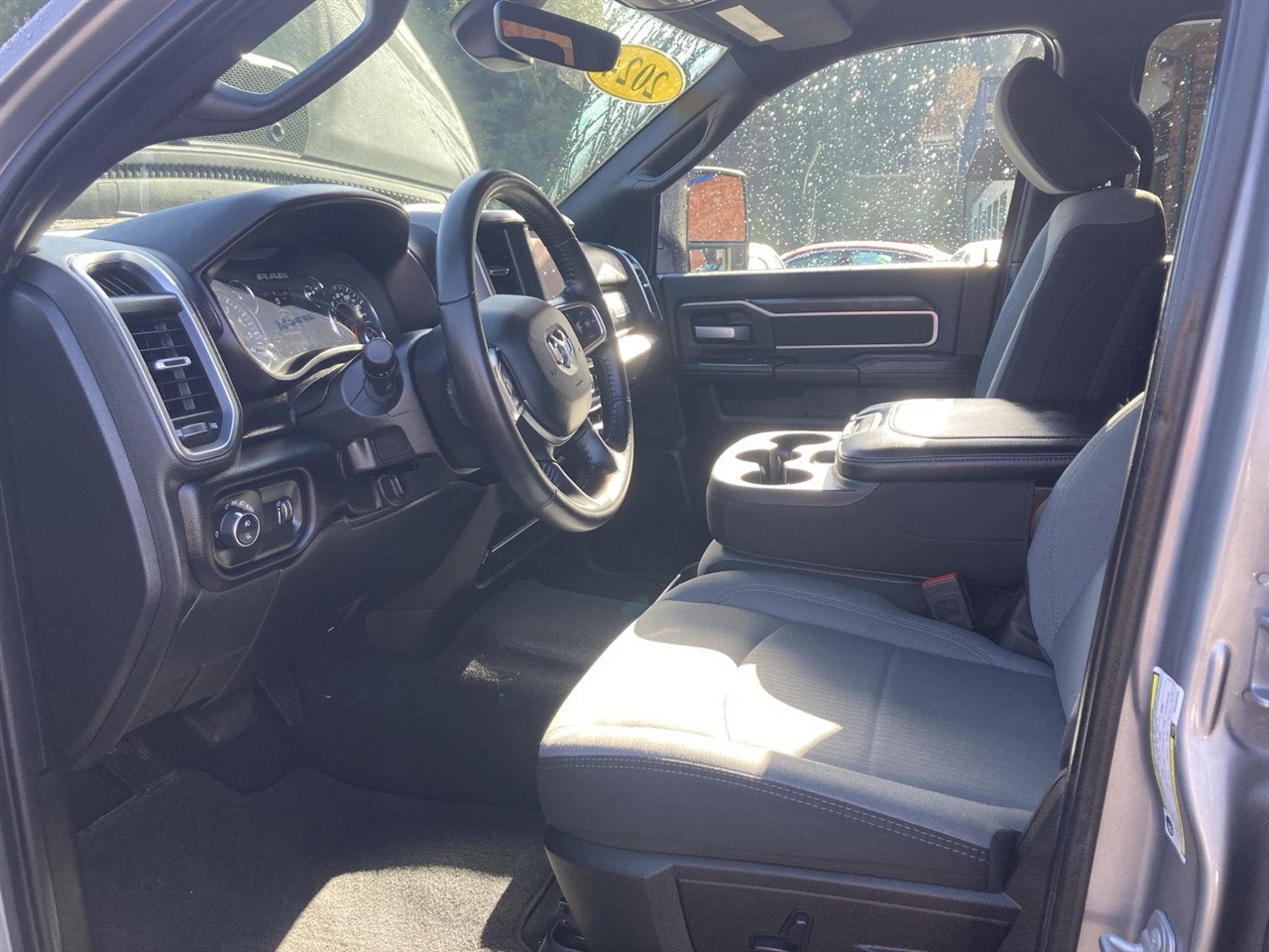 RAM 2500 Big Horn 4x4 Crew Cab 6'4" Box 2024