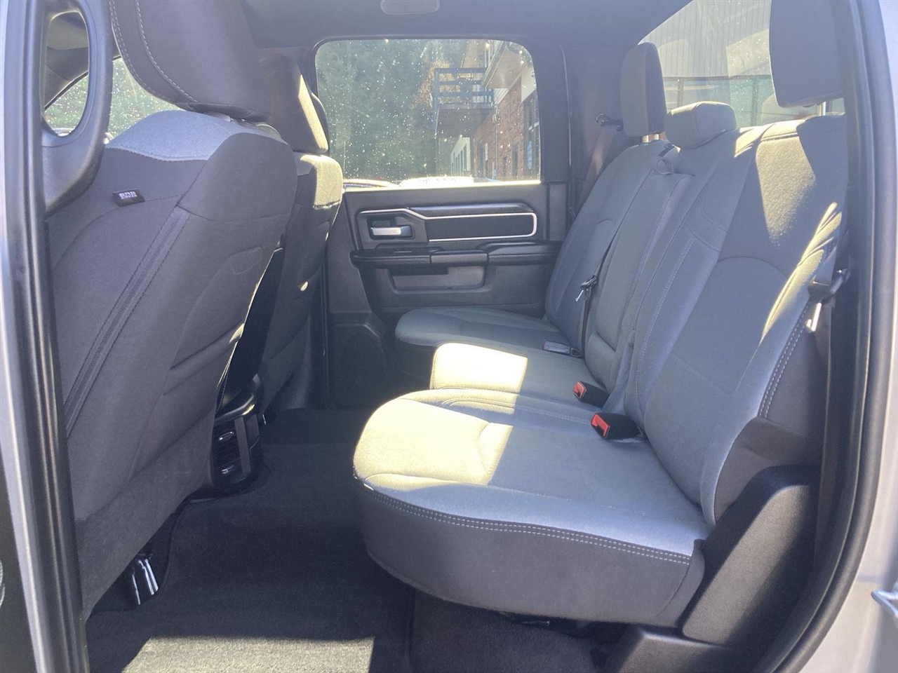 RAM 2500 Big Horn 4x4 Crew Cab 6'4" Box 2024