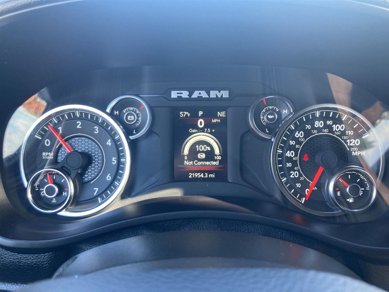 RAM 2500 Big Horn 4x4 Crew Cab 6'4" Box 2024