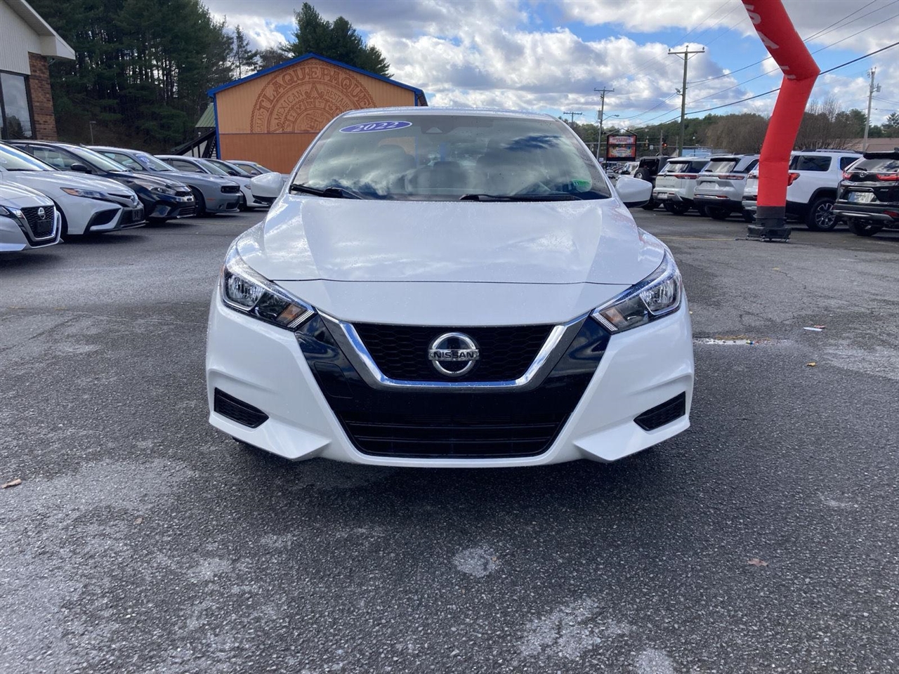Nissan Versa SV CVT 2022