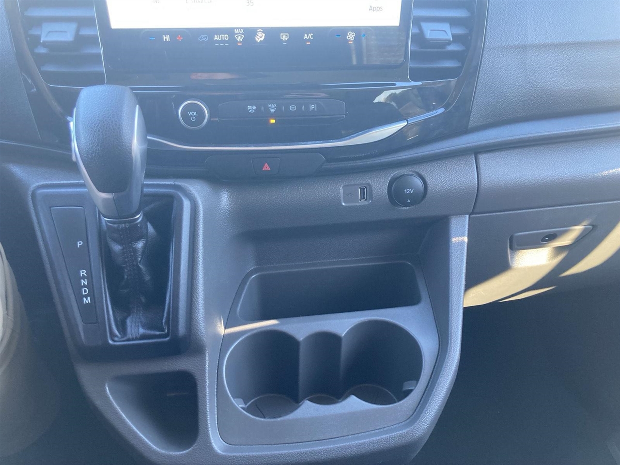 Ford Transit Passenger Wagon T-350 148" Low Roof XLT RWD 2023