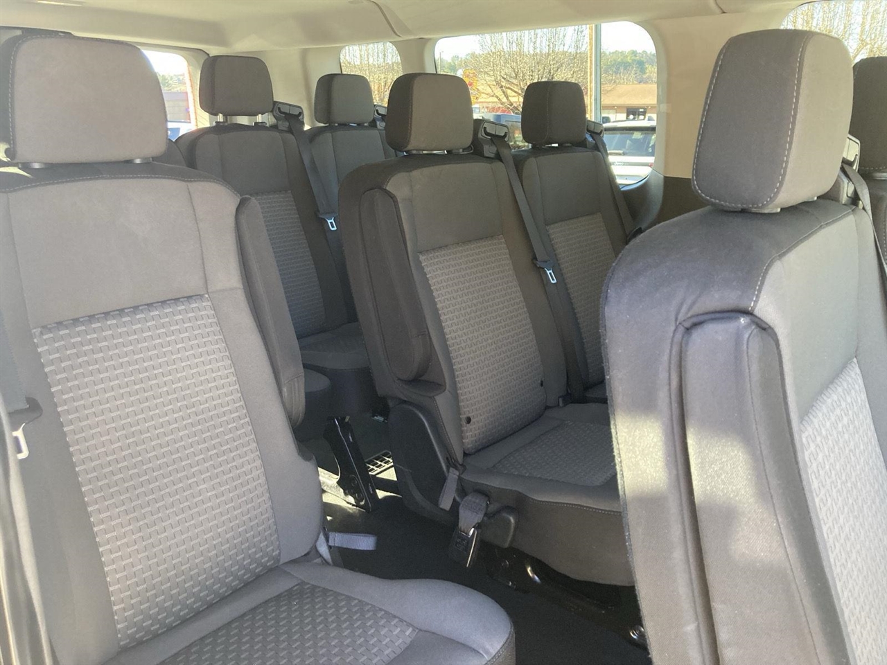 Ford Transit Passenger Wagon T-350 148" Low Roof XLT RWD 2023