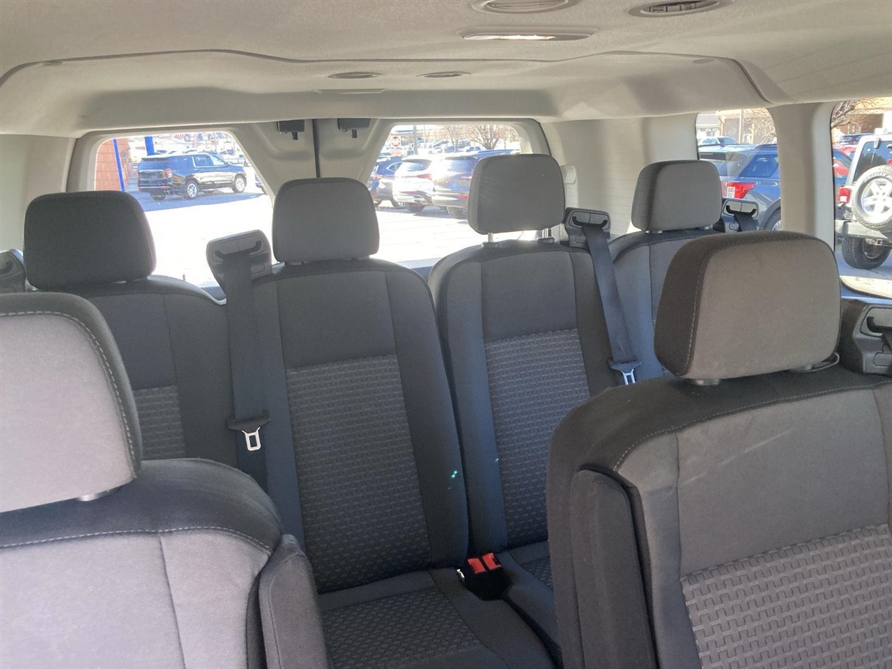 Ford Transit Passenger Wagon T-350 148" Low Roof XLT RWD 2023