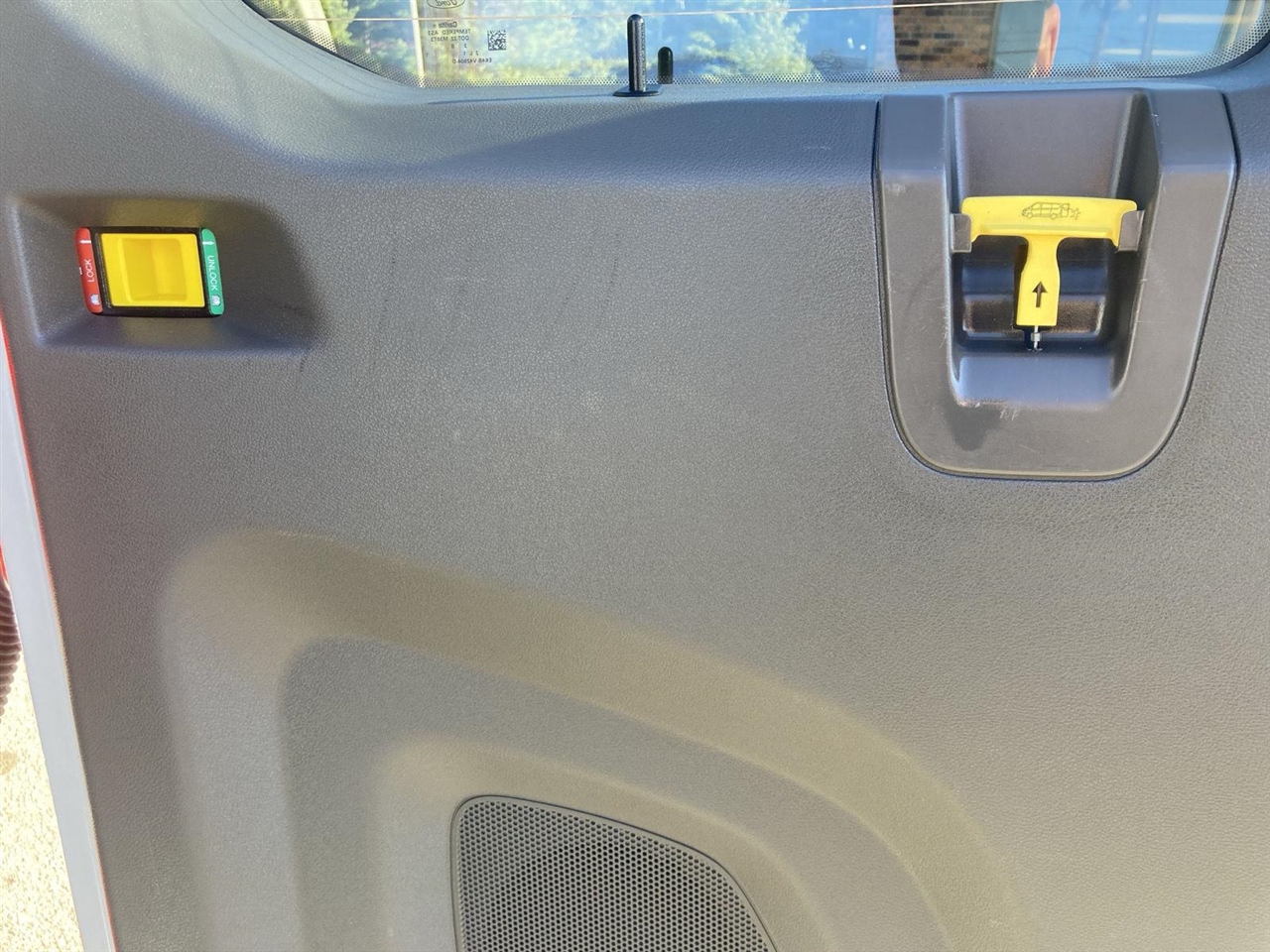 Ford Transit Passenger Wagon T-350 148" Low Roof XLT RWD 2023