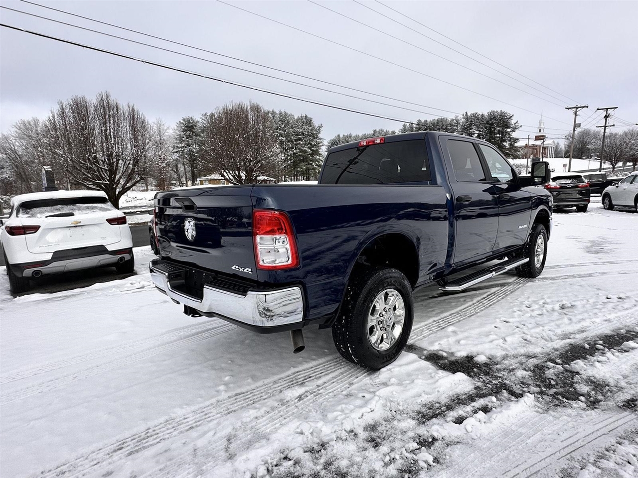 RAM 2500 Big Horn 4x4 Crew Cab 6'4" Box 2024