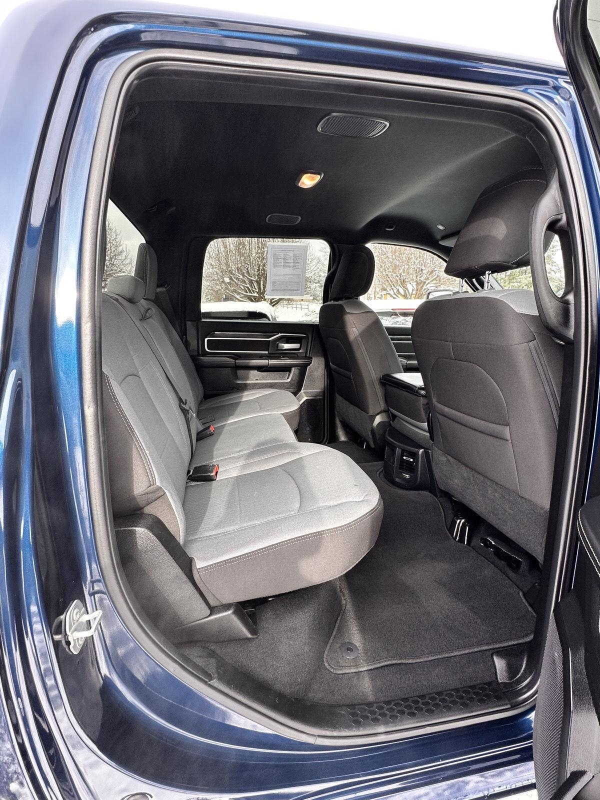 RAM 2500 Big Horn 4x4 Crew Cab 6'4" Box 2024