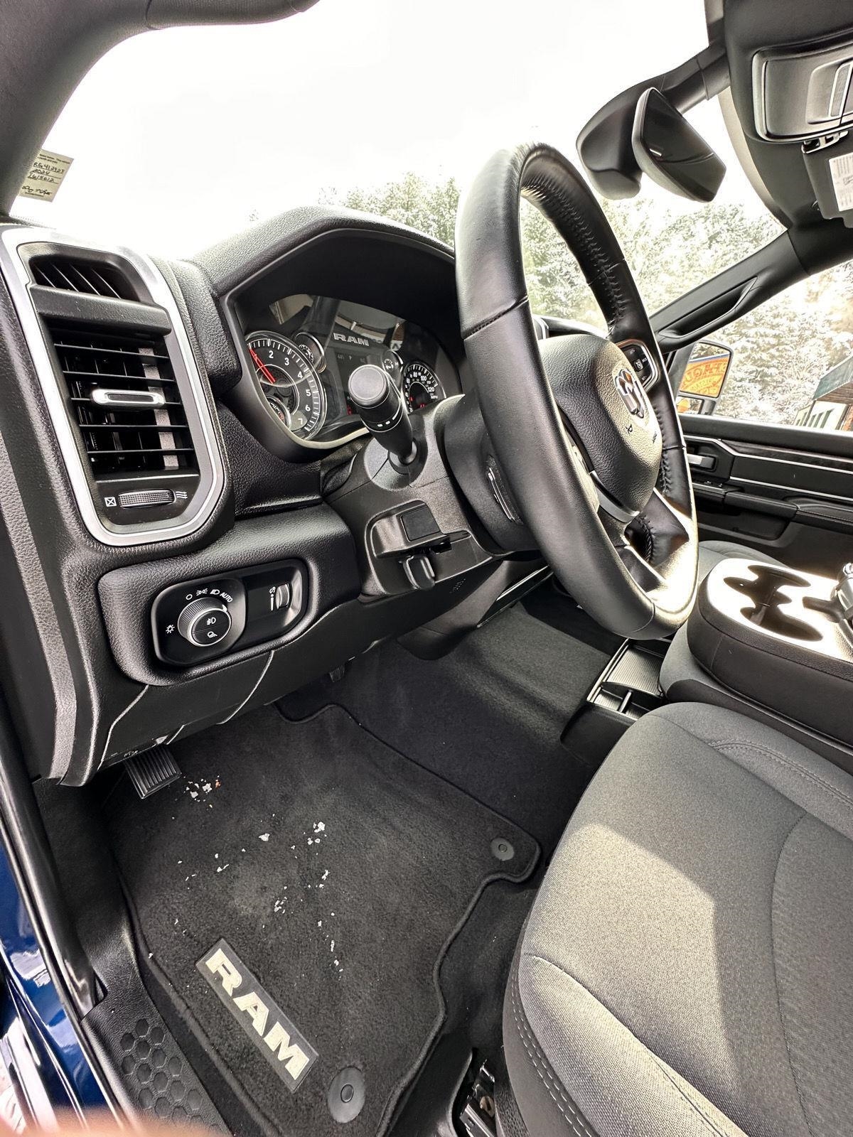 RAM 2500 Big Horn 4x4 Crew Cab 6'4" Box 2024